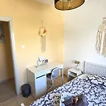 Comfy And Exquisite In A Shared 3br Near Main Harbor, Center Appartement *