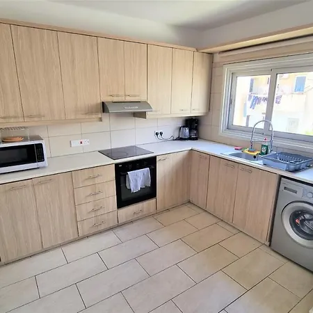 Διαμέρισμα Comfy And Exquisite In A Shared 3br Near Main Harbor, Center Λάρνακα