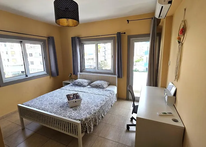 Comfy And Exquisite In A Shared 3br Near Main Harbor, Center Appartement