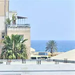 Comfy And Exquisite In A Shared 3br Near Main Harbor, Center Apartamento Larnaca