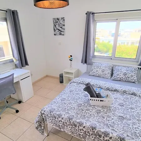 公寓 Comfy And Exquisite In A Shared 3br Near Main Harbor, Center