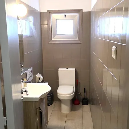Comfy And Exquisite In A Shared 3br Near Main Harbor, Center 公寓 拉纳卡